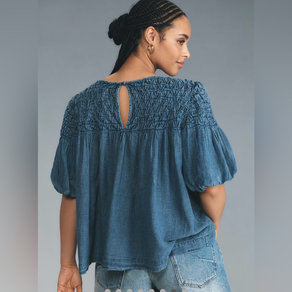 Anthropologie Women's Blue Liza Smocked Top with puff sleeves Large - Picture 7 of 9
